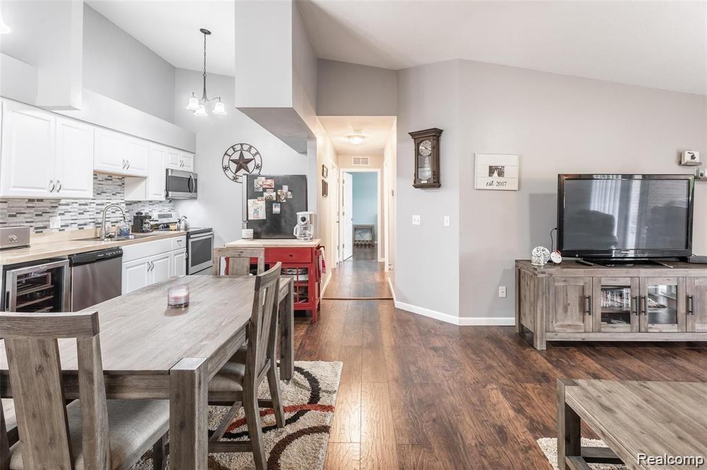 9699 WILDFLOWER, Belleville, MI 48111 — Photo 6
