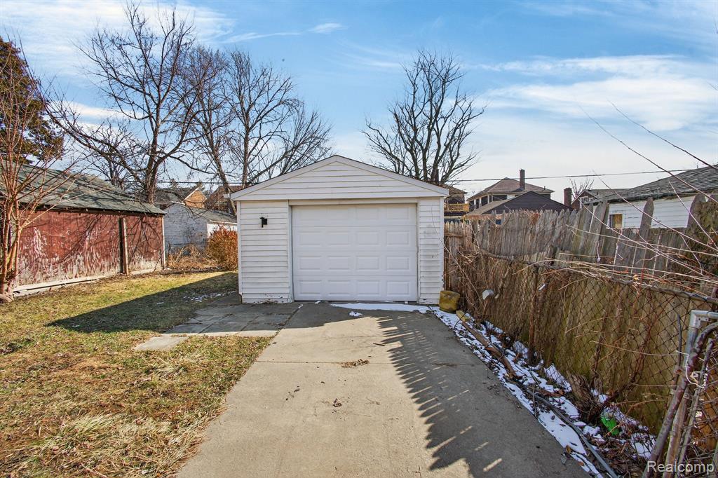 9988 Somerset Avenue, Detroit, MI 48224 — Photo 22