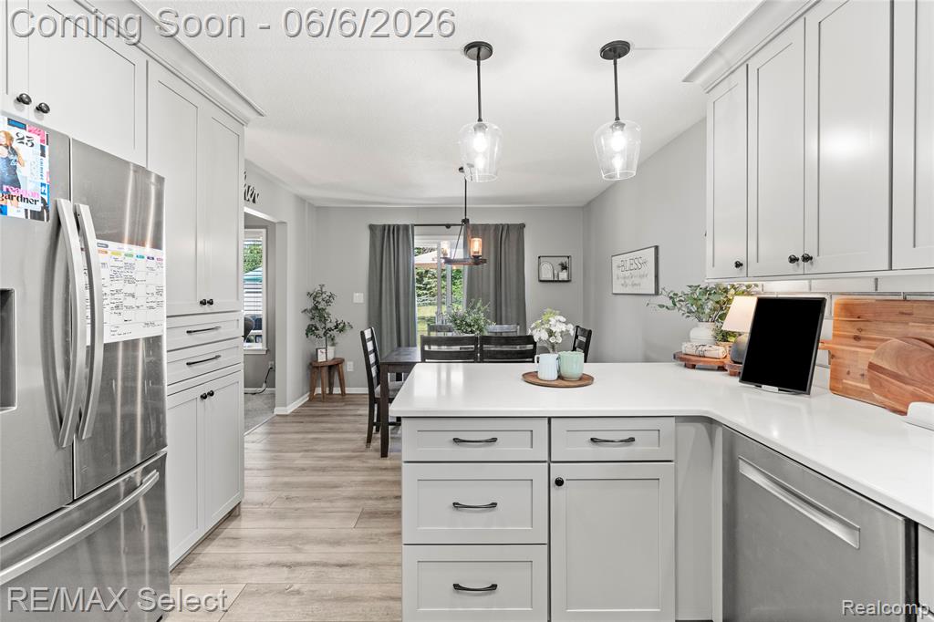 2288 Lost Creek Drive, Flushing, MI 48433 — Photo 8