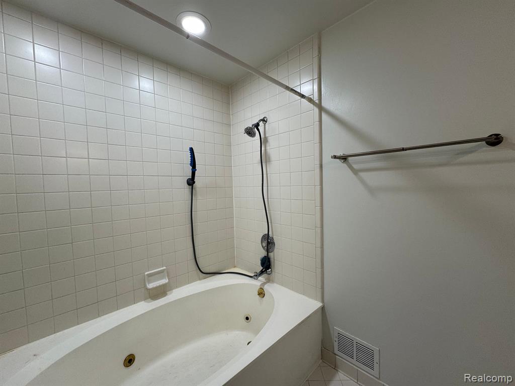 41989 METALINE Drive, Canton, MI 48187 — Photo 22
