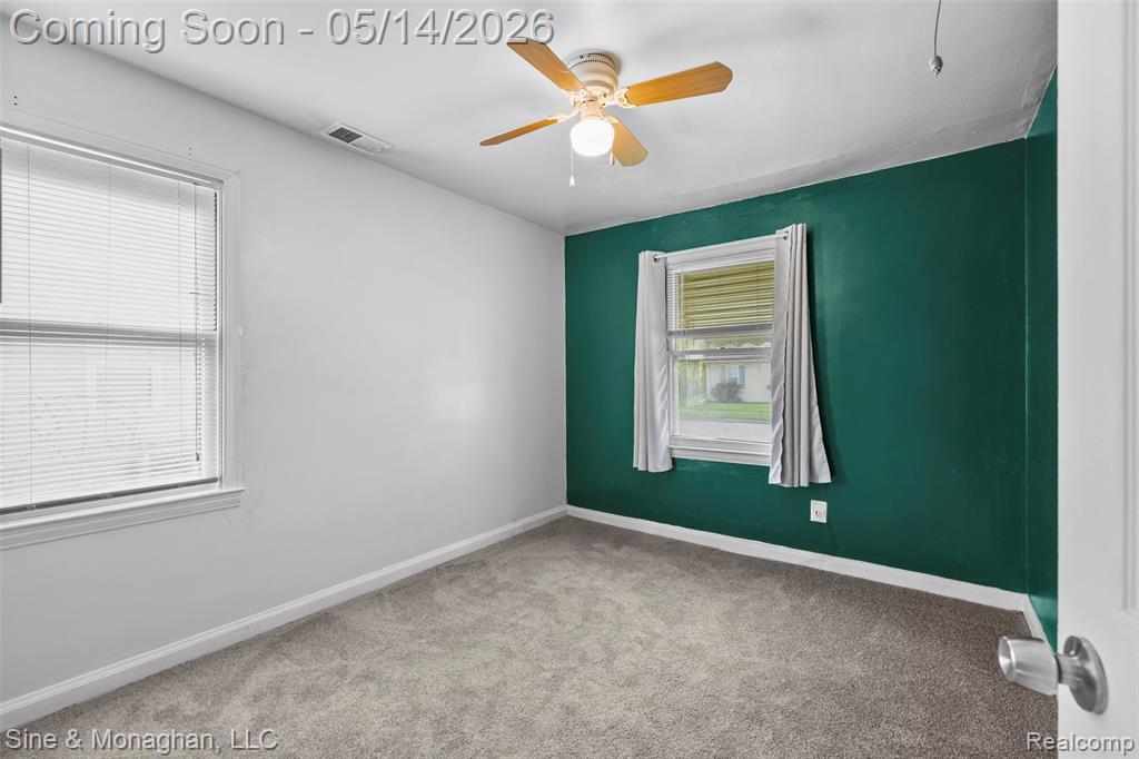 49 E Madge Avenue, Hazel Park, MI 48030 — Photo 13