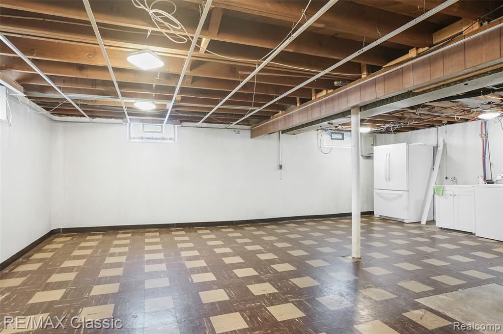 7218 Sterling, Center Line, MI 48015 — Photo 19