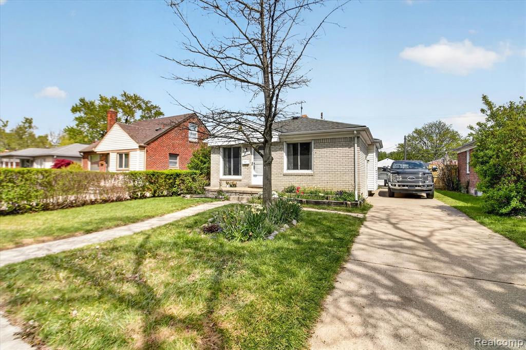17706 Centralia, Redford, MI 48240 — Photo 4
