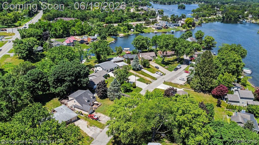 9567 Susin Lane, Clarkston, MI 48348 — Photo 30