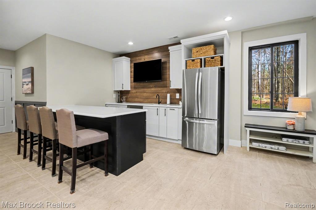 668 Pinery Boulevard, Lake Orion, MI 48362 — Photo 44