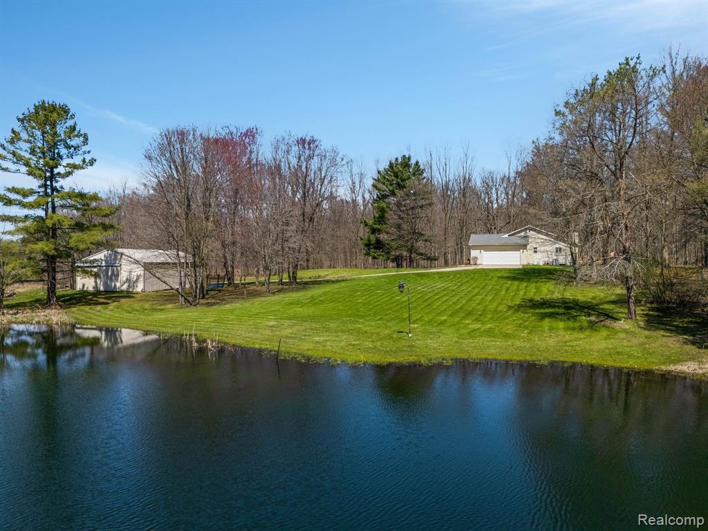 7312 LINDEN Road, Fenton, MI 48430 — Photo 3
