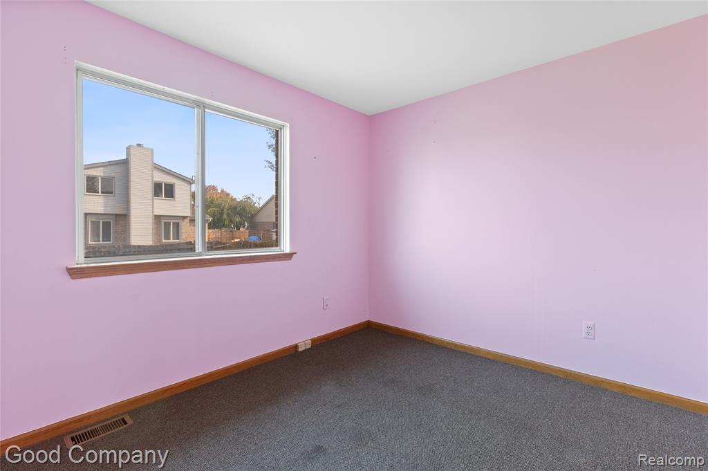 26731 Coachlight Street, Woodhaven, MI 48183 — Photo 21