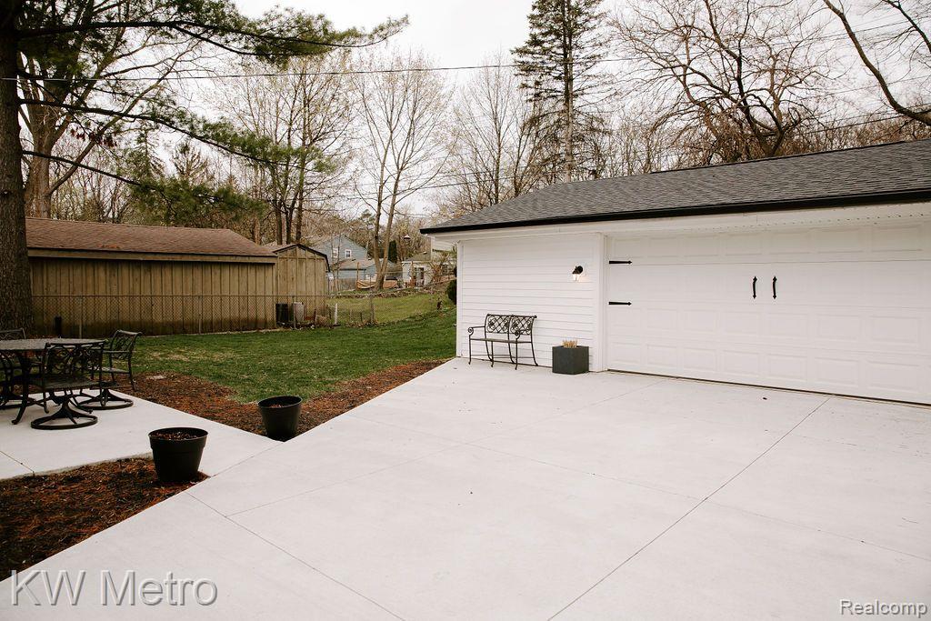 973 ALLEN Drive, Northville, MI 48167 — Photo 36