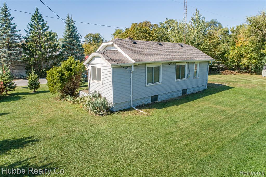 5305 Lapeer Road, Burton, MI 48509 — Photo 56