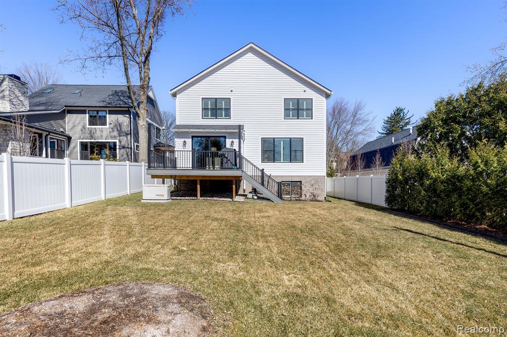 821 SPRING Drive, Northville, MI 48167 — Photo 32