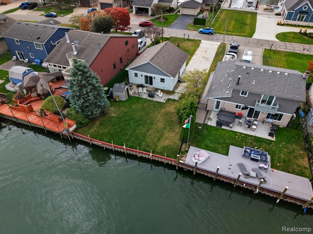 37752 Huron Pointe Drive, Harrison Township, MI — Photo 33