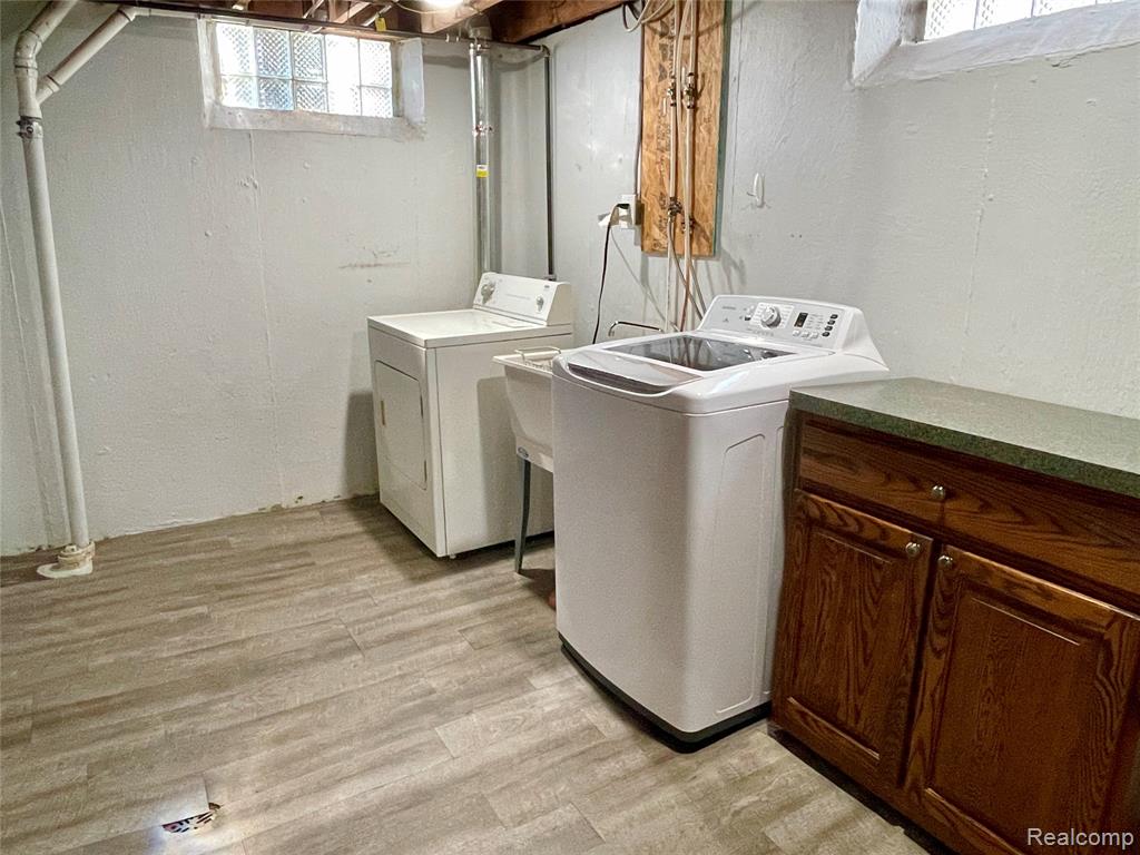9964 Fox Avenue, Allen Park, MI 48101 — Photo 33
