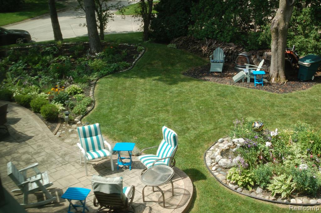 16911 WHITE HAVEN Drive, Northville, MI 48168 — Photo 5