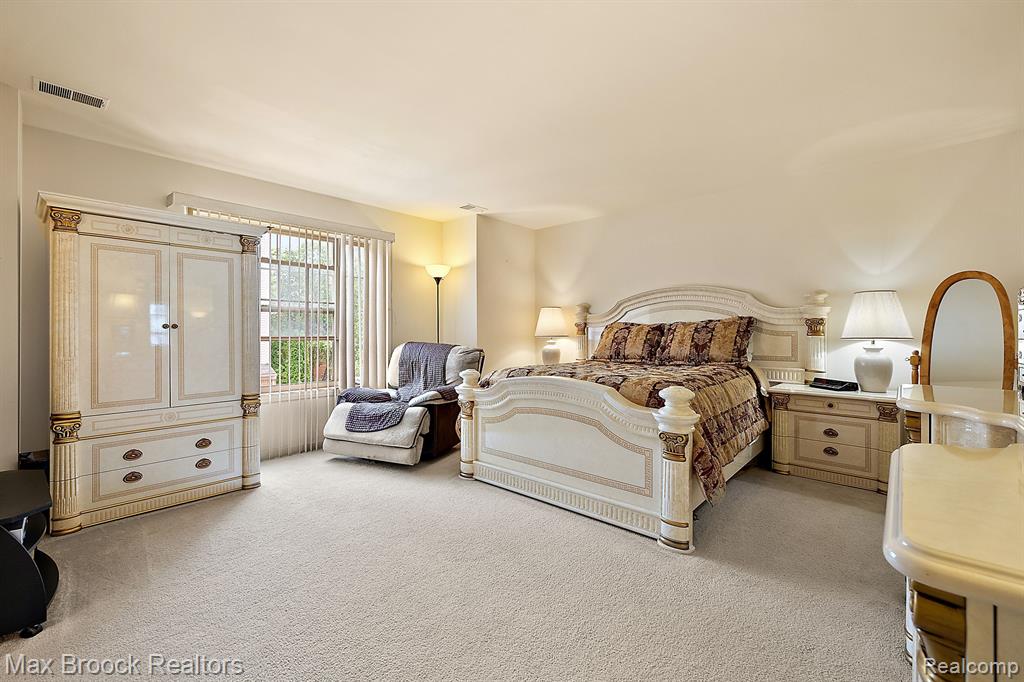 39634 Rockcrest Lane, Northville, MI 48168 — Photo 18