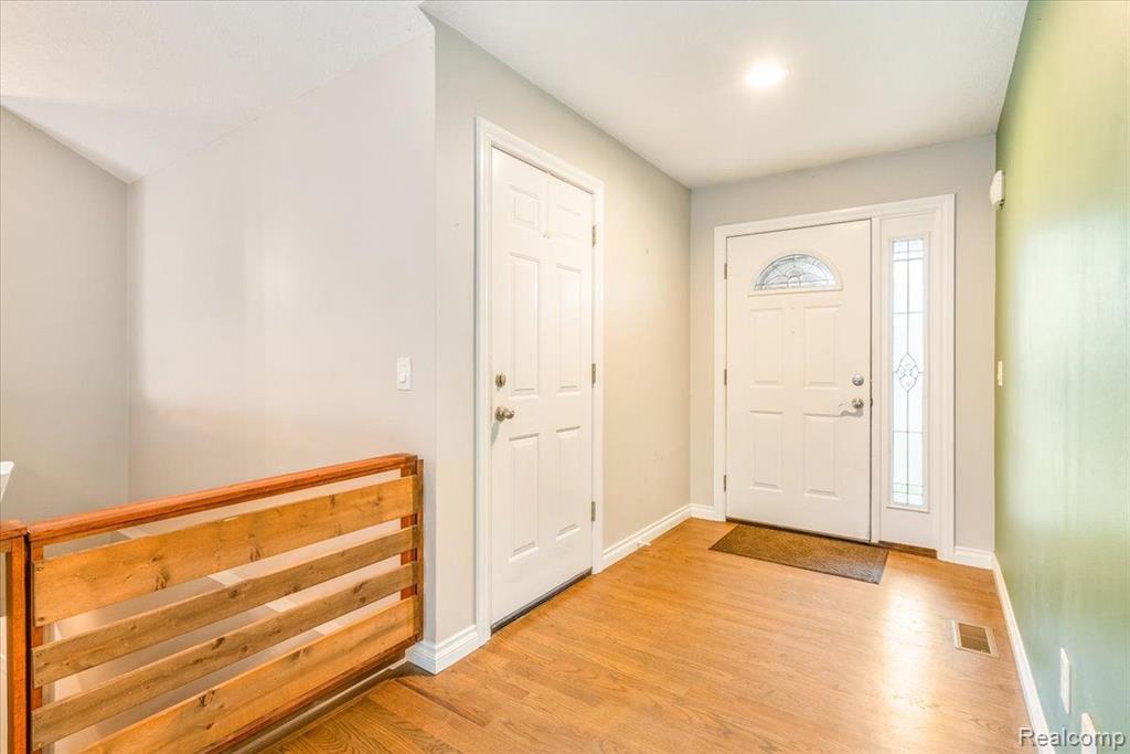 12391 SPENCER Lane, Carleton, MI 48117 — Photo 12