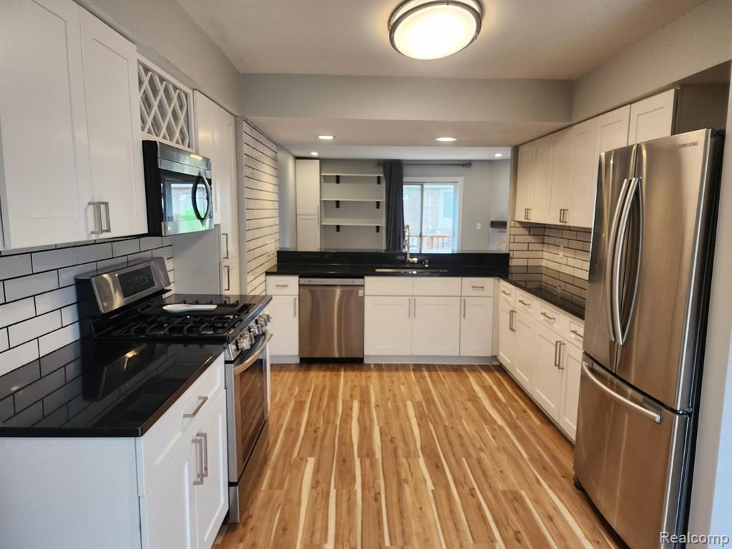 5736 Woodland View, Clarkston, MI — Photo 6