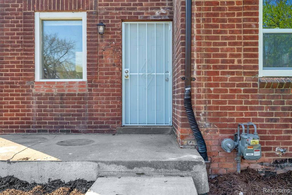 9641 Balfour Road, Detroit, MI 48224 — Photo 5