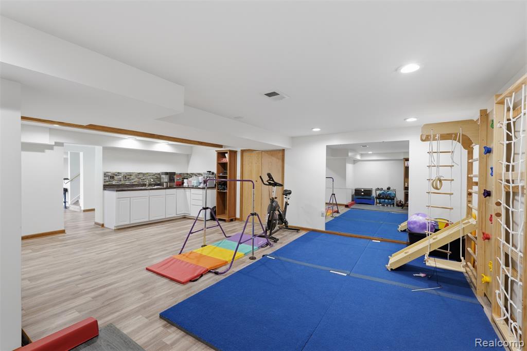 7477 Ore Knob Drive, Fenton, MI 48430 — Photo 35