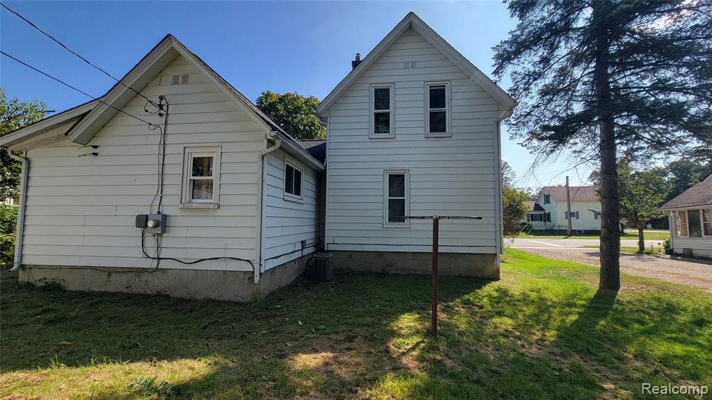 135 HANDLEY Street, Imlay City, MI 48444 — Photo 4