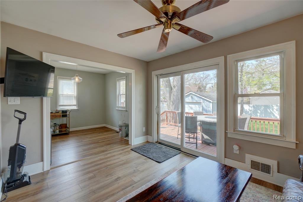 59 Wellesley Drive, Pleasant Ridge, MI — Photo 11