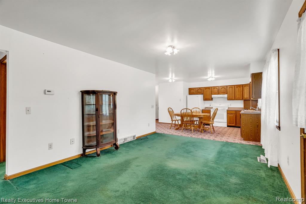 5390 Walker Road, Clyde, MI 48049 — Photo 16
