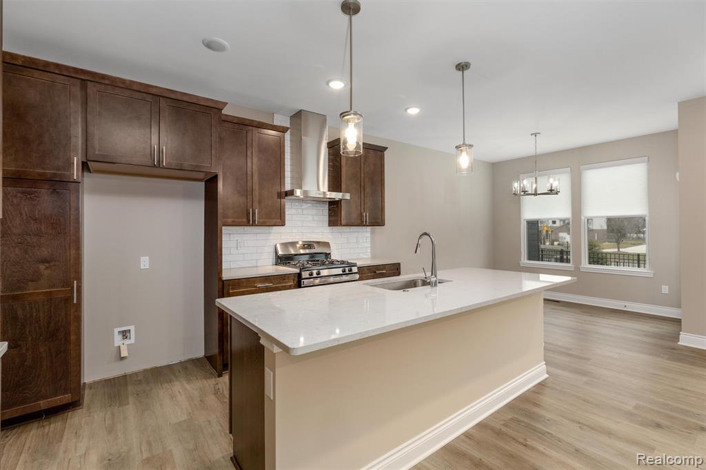 807 Balmoral Ln, Troy, MI 48085 — Photo 6