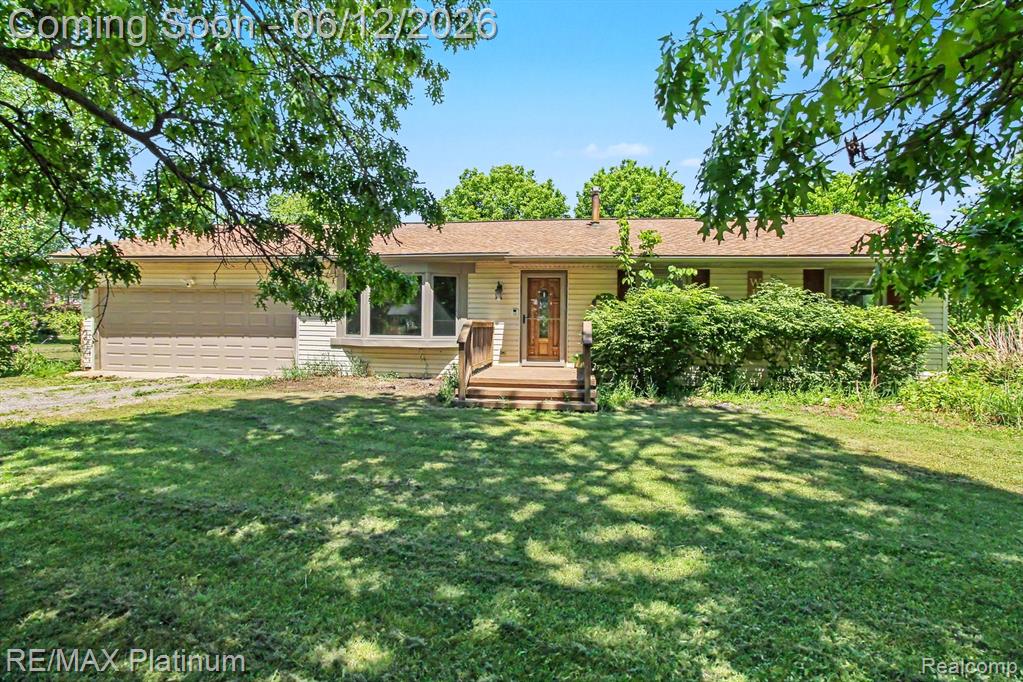 2647 Curdy Road, Howell, MI 48855
