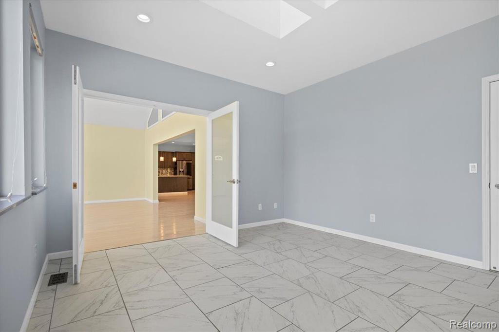 12150 SHAFFER Road, Davisburg, MI 48350 — Photo 33