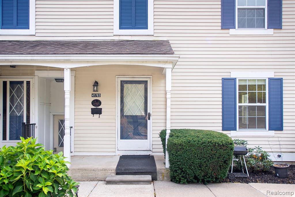 41783 Onaway Drive, Novi, MI 48167 — Photo 2