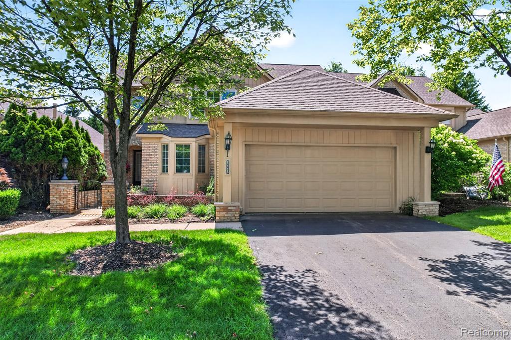 6445 Noble Road, West Bloomfield, MI — Photo 3