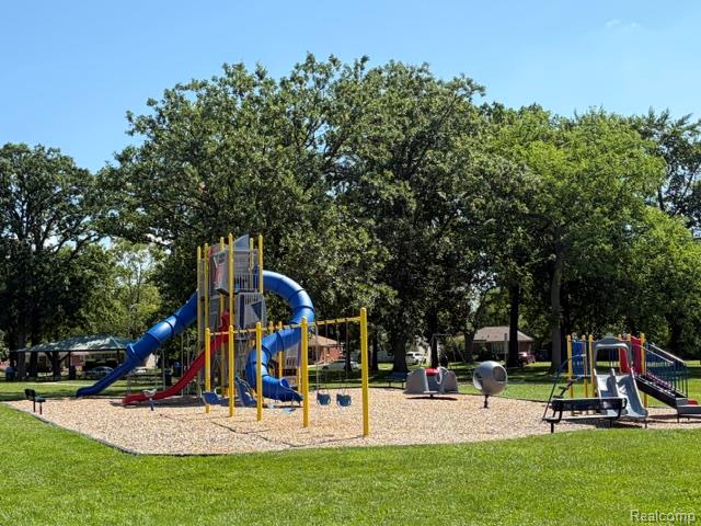 9971 Hartel Court, Livonia, MI 48150 — Photo 27