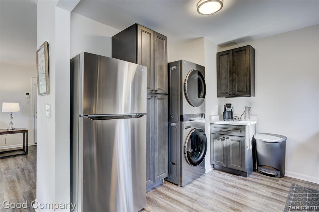 21900 Eastwood Street, Oak Park, MI 48237 — Photo 13