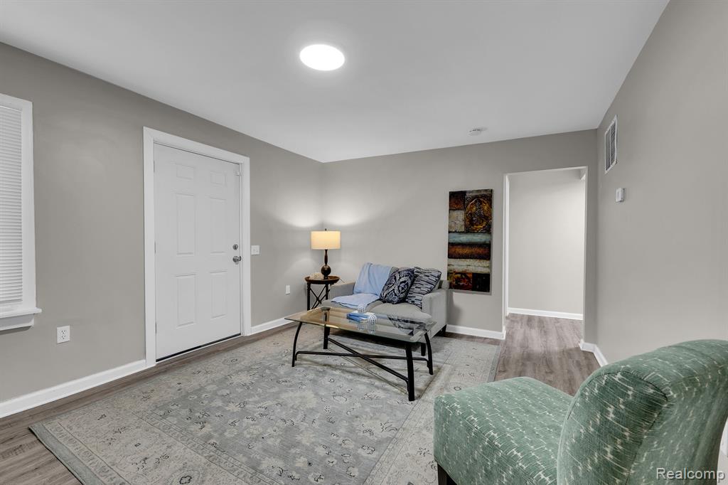 6081 CHEROKEE Street, Taylor, MI 48180 — Photo 4