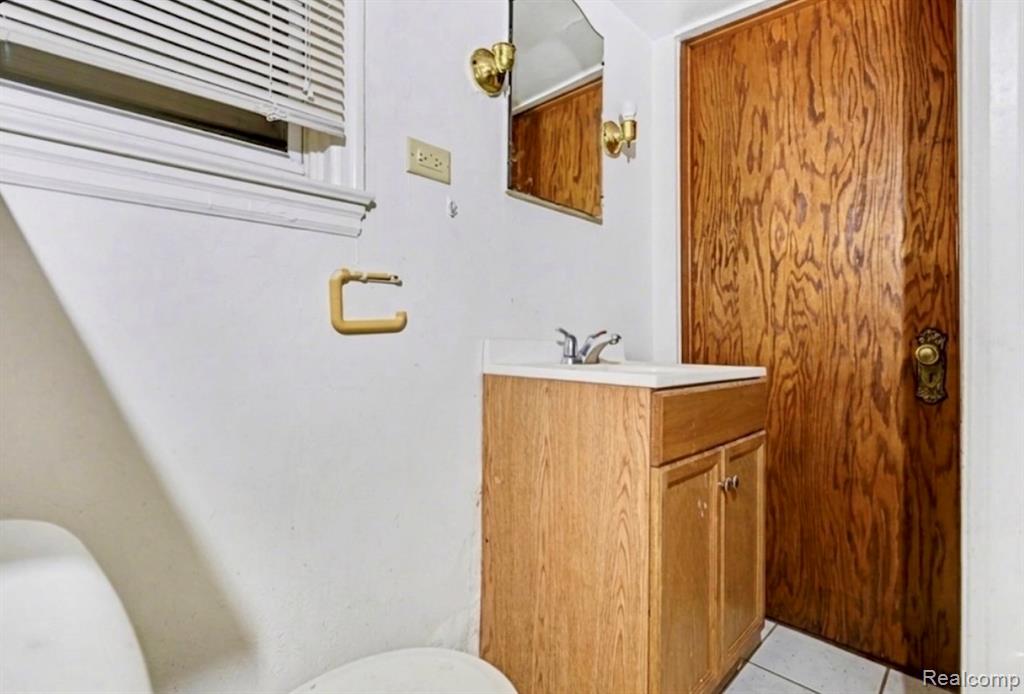 704 STUART Avenue, Kalamazoo, MI 49007 — Photo 17