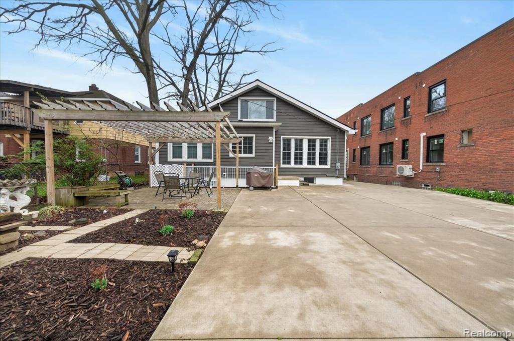 516 Withington Street, Ferndale, MI 48220 — Photo 44