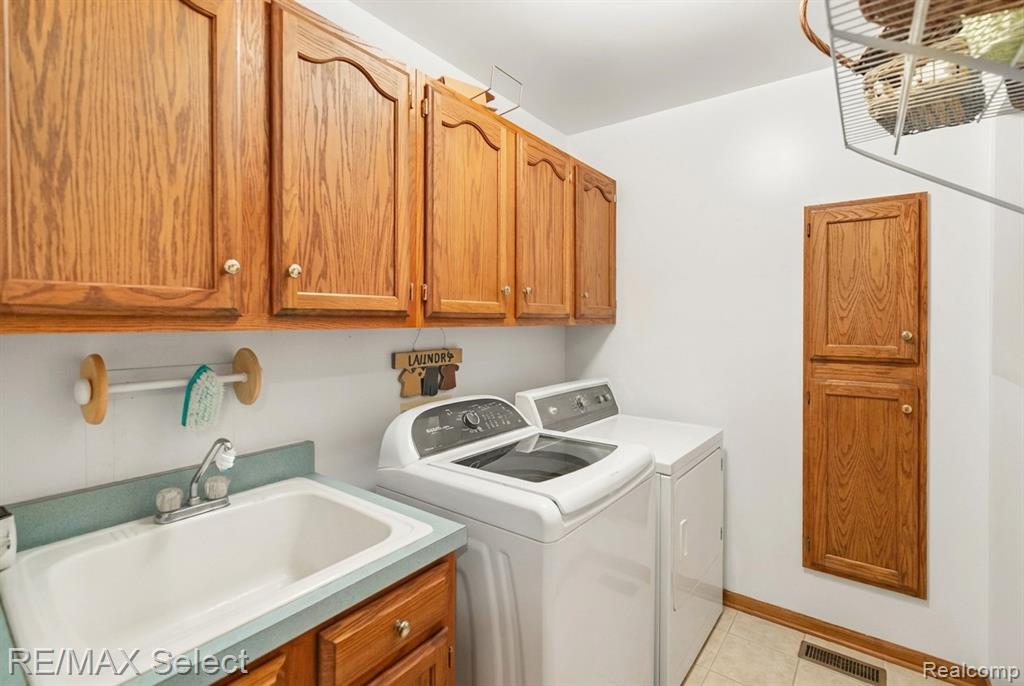 9307 Hill Road, Swartz Creek, MI 48473 — Photo 5