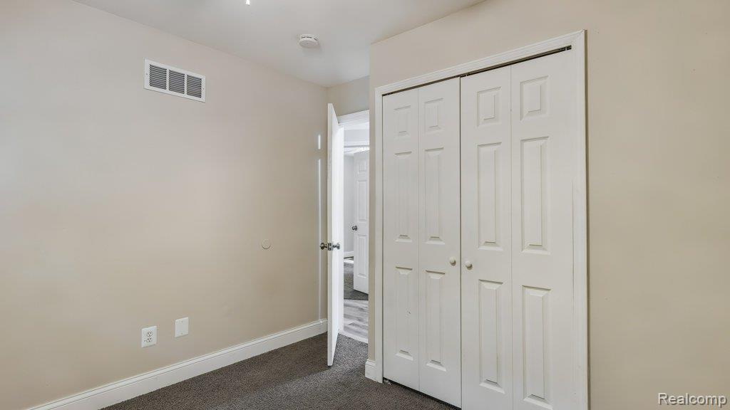 8725 Packard Avenue, Warren, MI 48089 — Photo 15