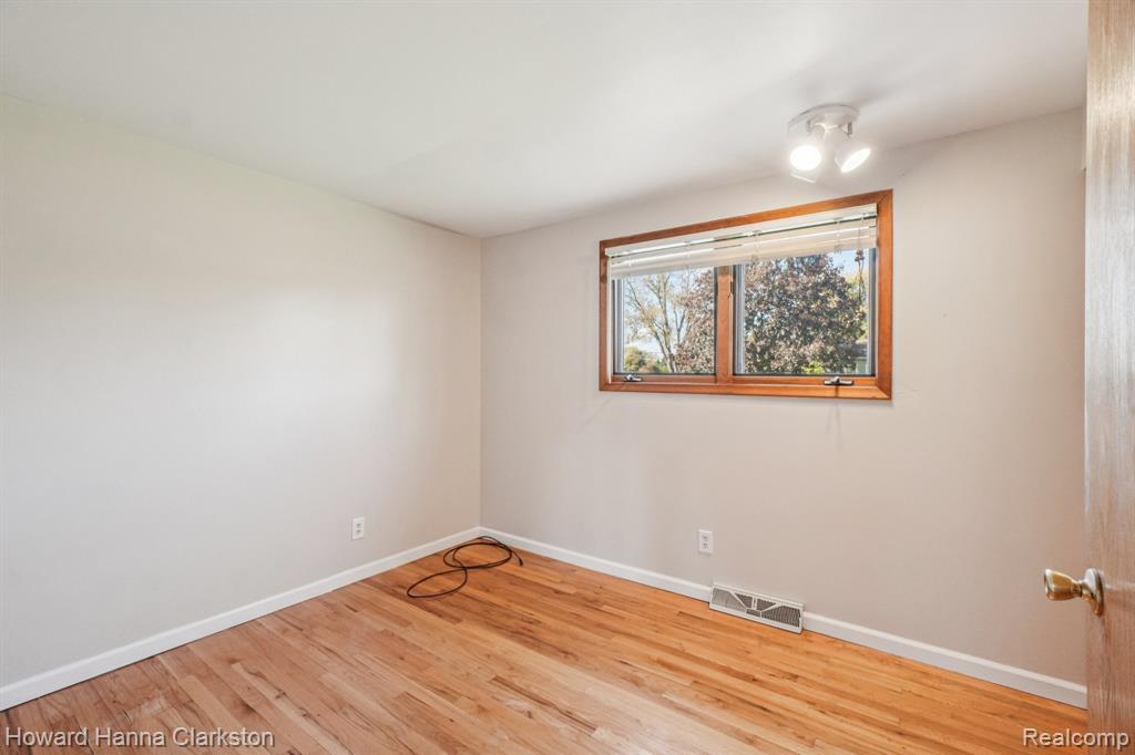 149 N Williams Lake Road, White Lake, MI — Photo 12