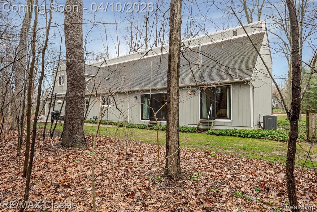 28085 Marcellus Drive, South Lyon, MI 48178 — Photo 57