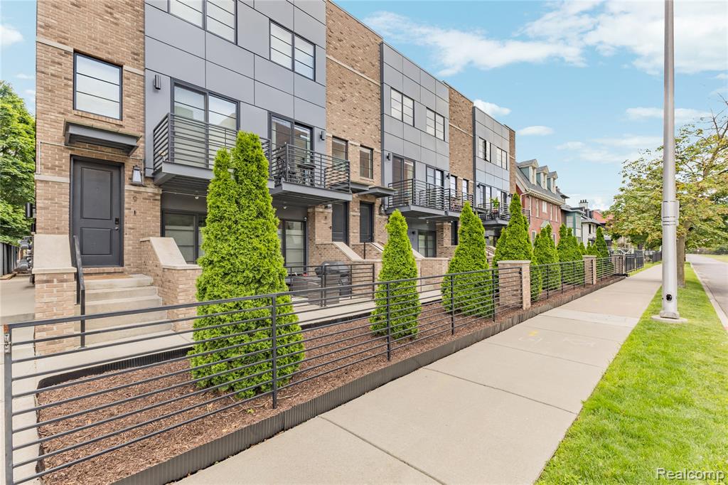 262 Mack Avenue, Detroit, MI 48201