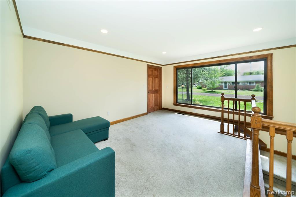 7806 Circle Boulevard, West Bloomfield, MI 48323 — Photo 27