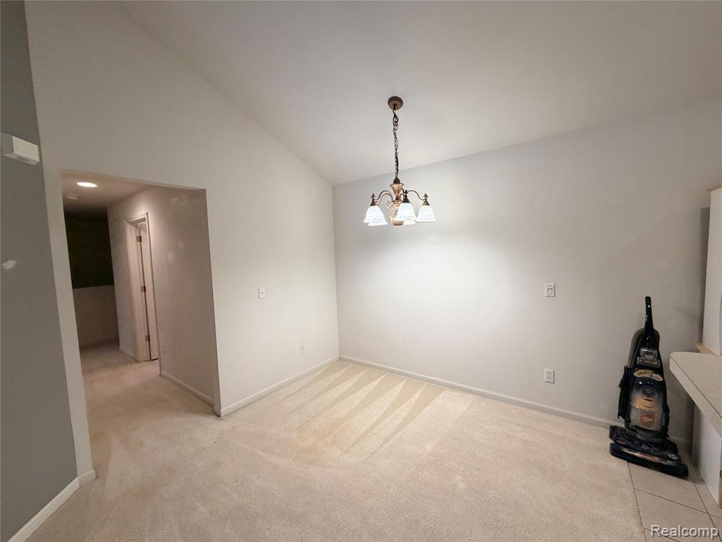 714 OLDE ENGLISH Circle, Unit 30, Howell, MI 48855 — Photo 7