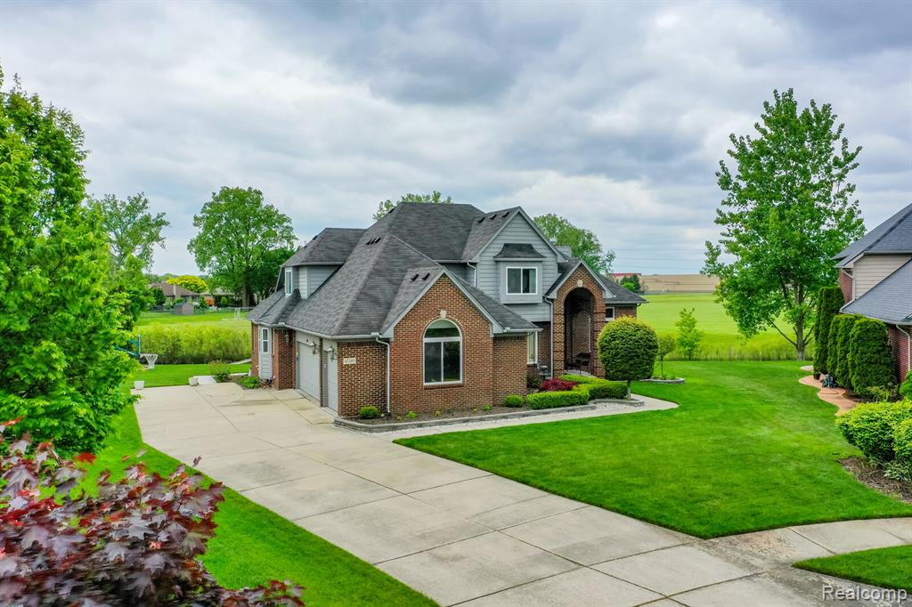 47540 Kelston Drive, Macomb, MI 48044 — Photo 2