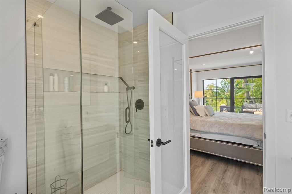 533 E Harrison Avenue, 1, Royal Oak, MI 48067 — Photo 18