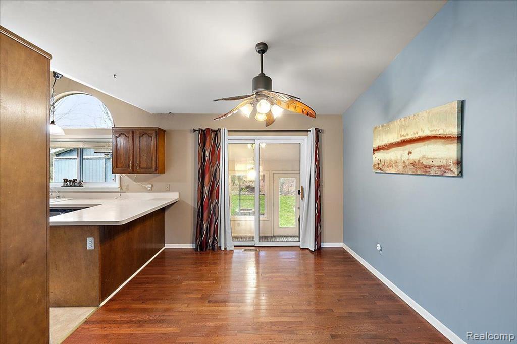 7139 Redmond Street, Waterford, MI 48327 — Photo 18