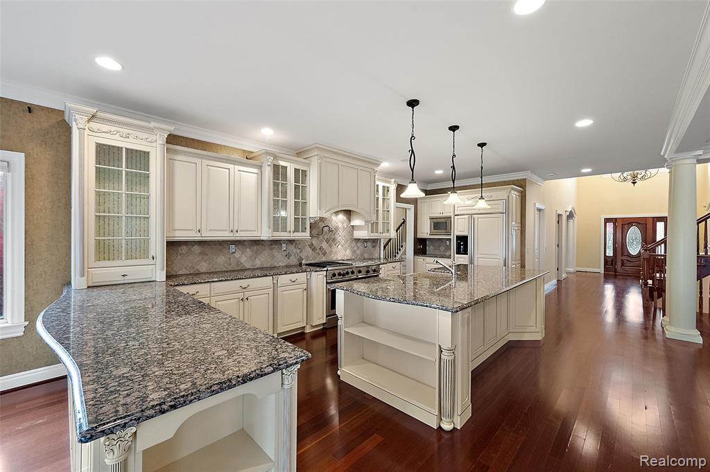 83 Greenan Lane, Lake Orion, MI 48362 — Photo 28