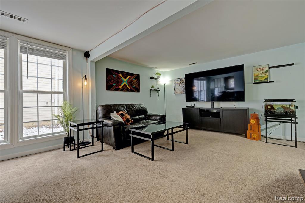 126 N North Shore Drive, Lake Orion, MI 48362 — Photo 16