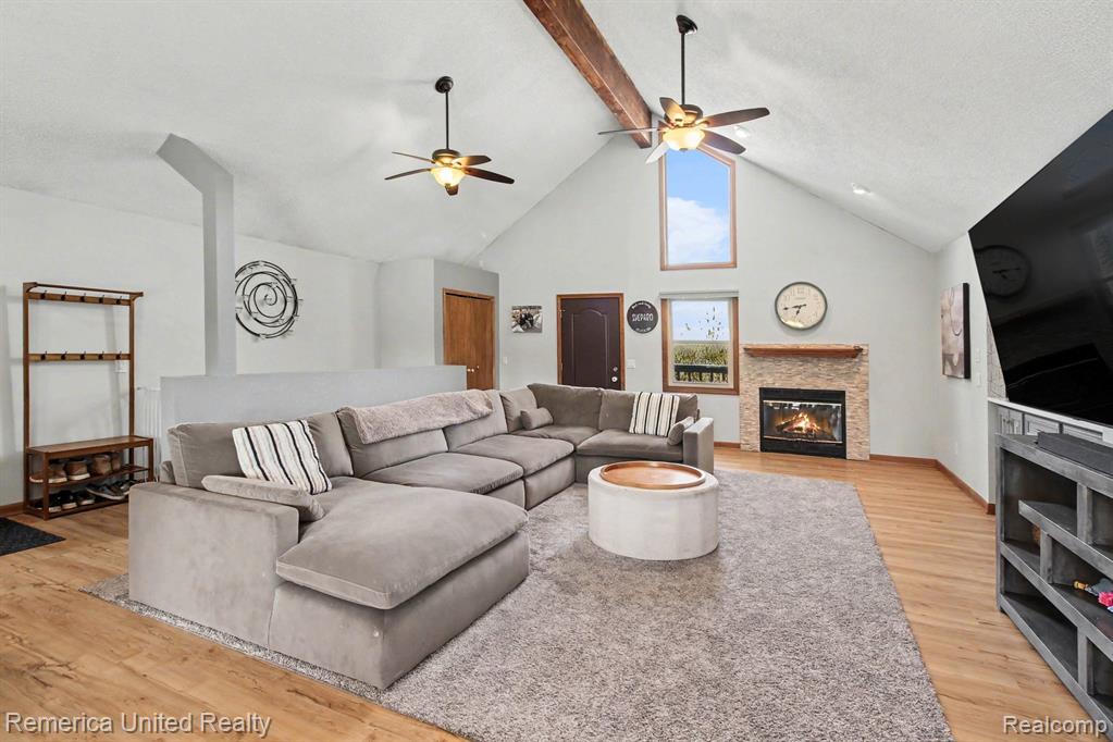9156 Apple Orchard Drive, Fenton, MI 48430 — Photo 4