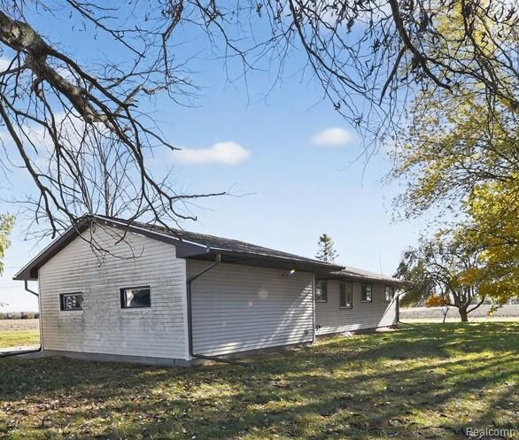 300 S Heritier Road, Linwood, MI 48634 — Photo 4