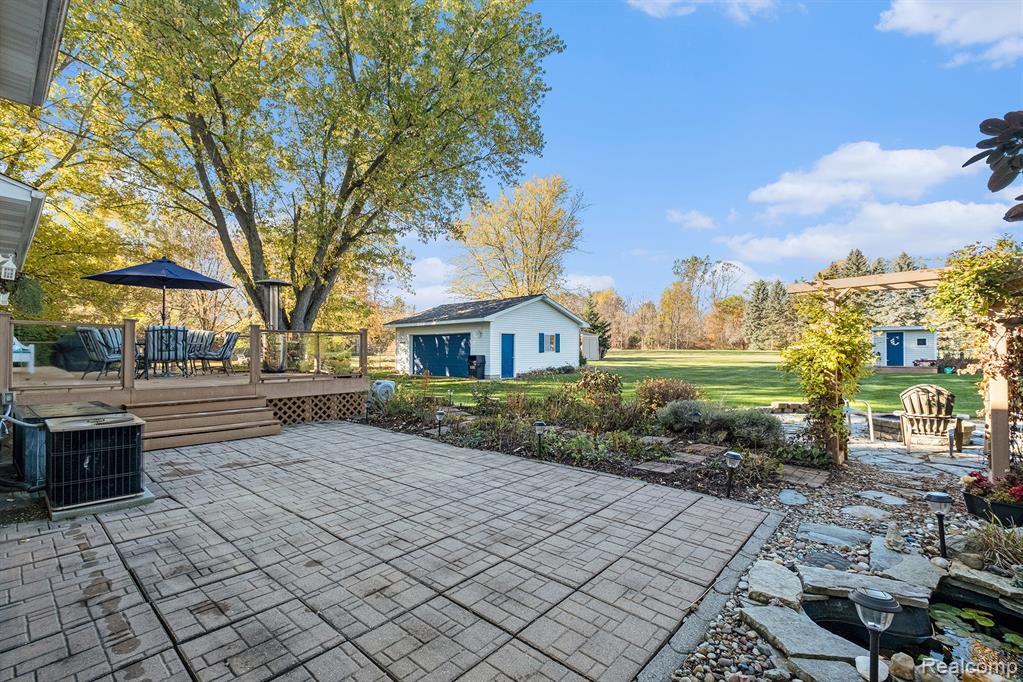 7030 Porter Road, Grand Blanc, MI 48439 — Photo 30